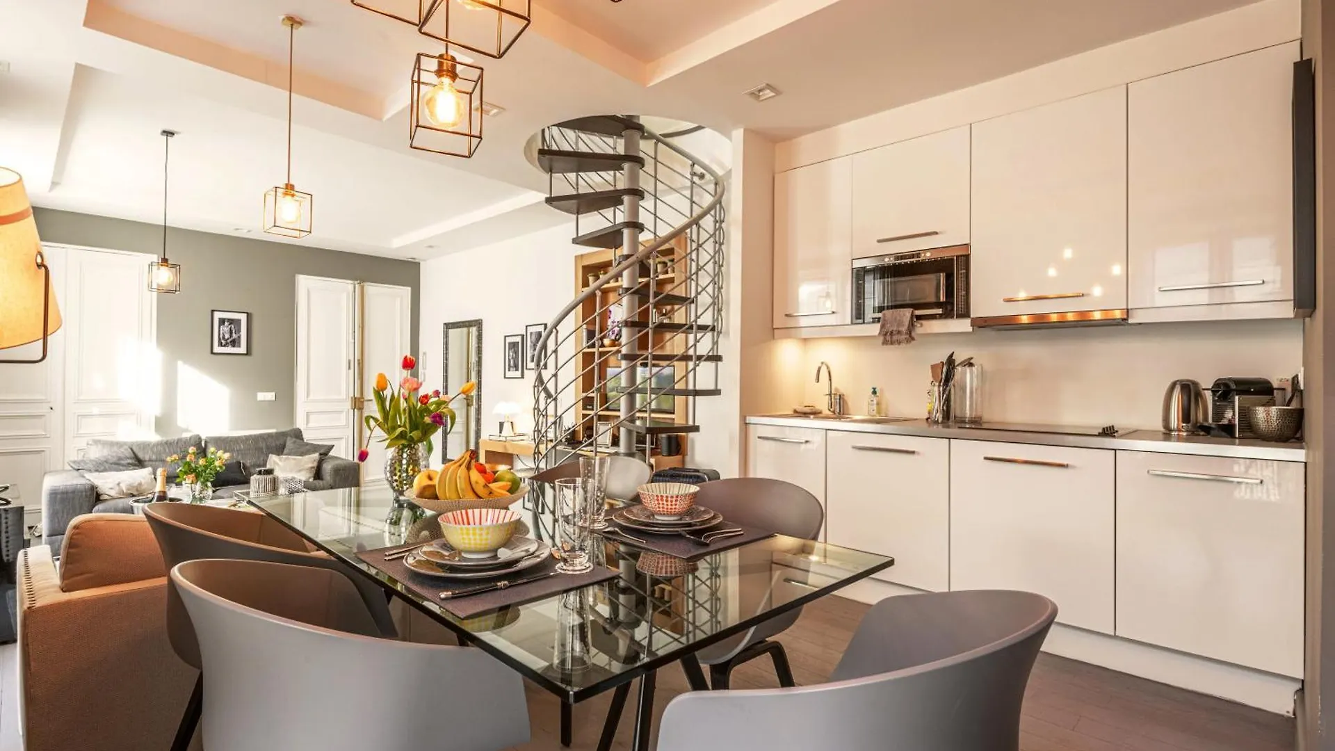 1Min Walk From Champs Elysees - Avenue Montaigne - Ac - Self-Checkin - Working Desk Parigi Francia