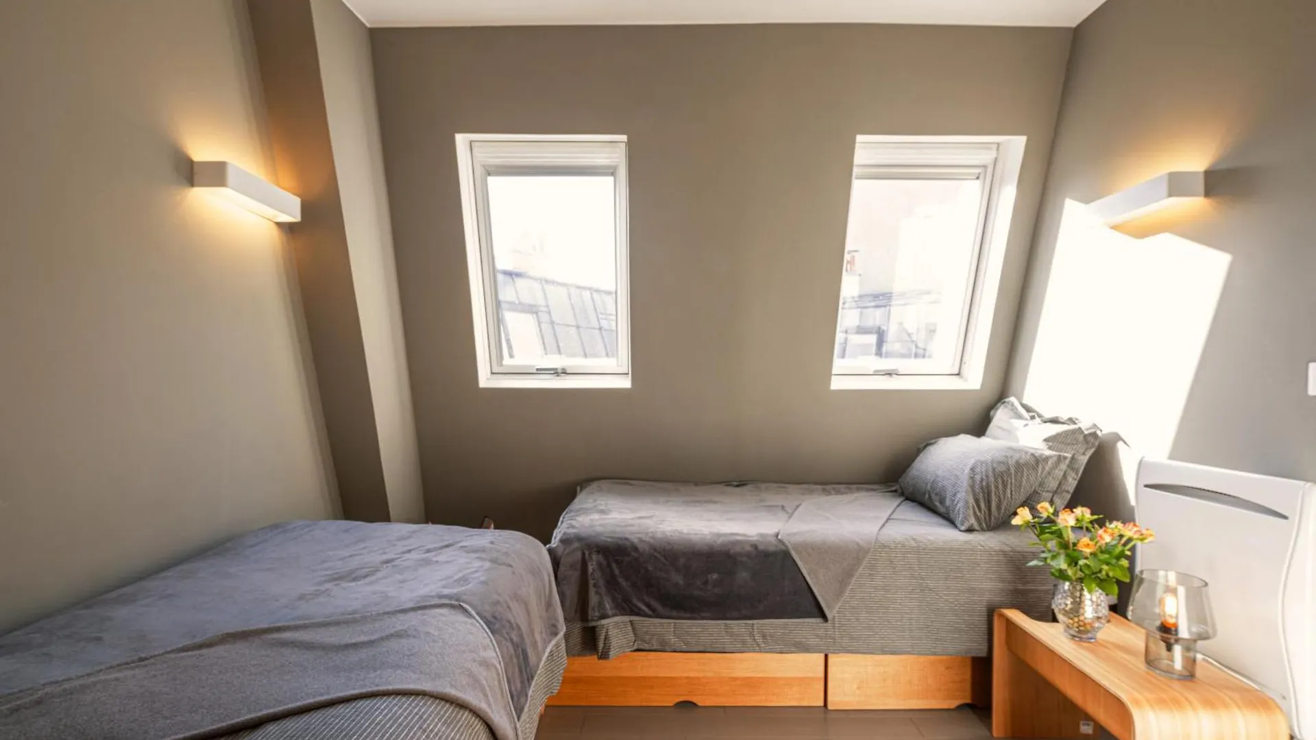 Appartamento 1Min Walk From Champs Elysees - Avenue Montaigne - Ac - Self-Checkin - Working Desk Parigi
